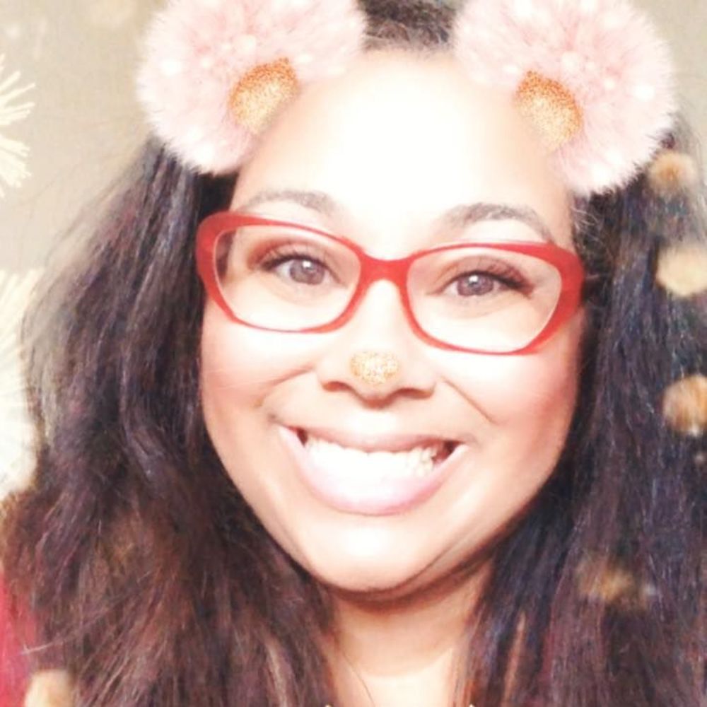 Meet your Posher, Naya